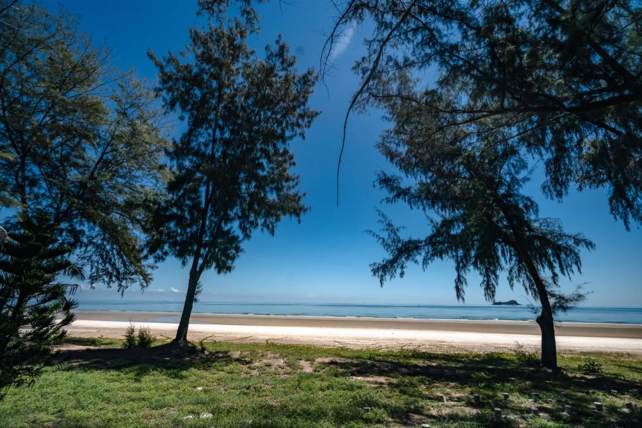 Seapine Beach Golf And Resort Hua Hin Ban Khao Takiap Екстер'єр фото