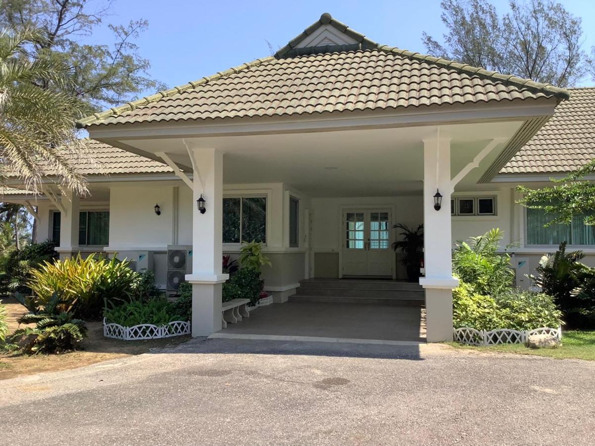 Seapine Beach Golf And Resort Hua Hin Ban Khao Takiap Екстер'єр фото
