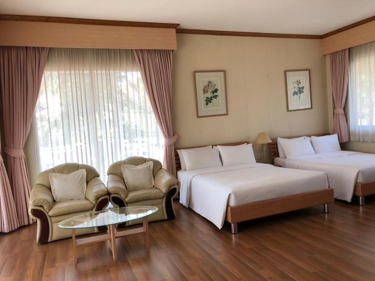 Seapine Beach Golf And Resort Hua Hin Ban Khao Takiap Екстер'єр фото