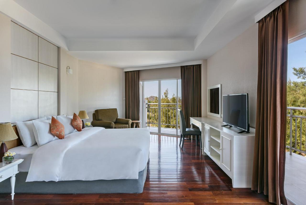 Seapine Beach Golf And Resort Hua Hin Ban Khao Takiap Екстер'єр фото