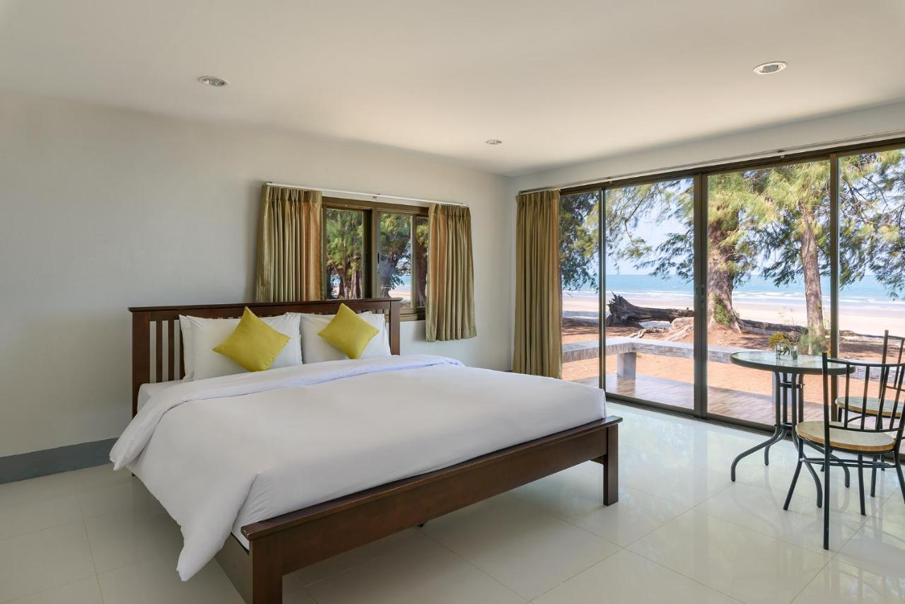 Seapine Beach Golf And Resort Hua Hin Ban Khao Takiap Екстер'єр фото